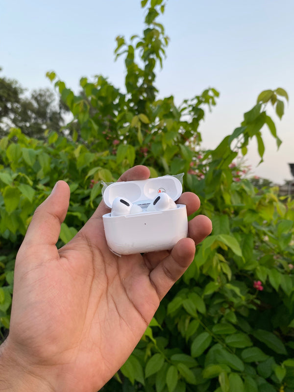 7 in 1 Ultra Watch | Free Earbuds